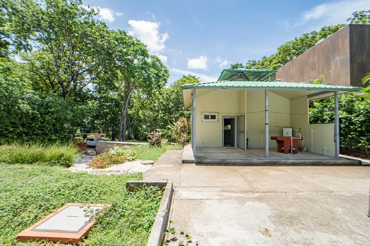 Casa Pequeña - Jungle Bungalow with Room to Build, photo 9