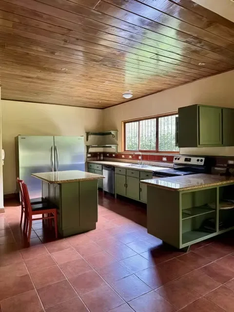 Located in Los Ángeles de San Rafael, one of Heredia’s most desirable residential areas, this remarkable estate offers an exceptional combination of privacy, generous living spaces, ..., photo 13