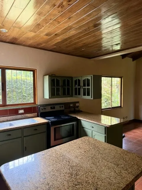 Located in Los Ángeles de San Rafael, one of Heredia’s most desirable residential areas, this remarkable estate offers an exceptional combination of privacy, generous living spaces, ..., photo 14