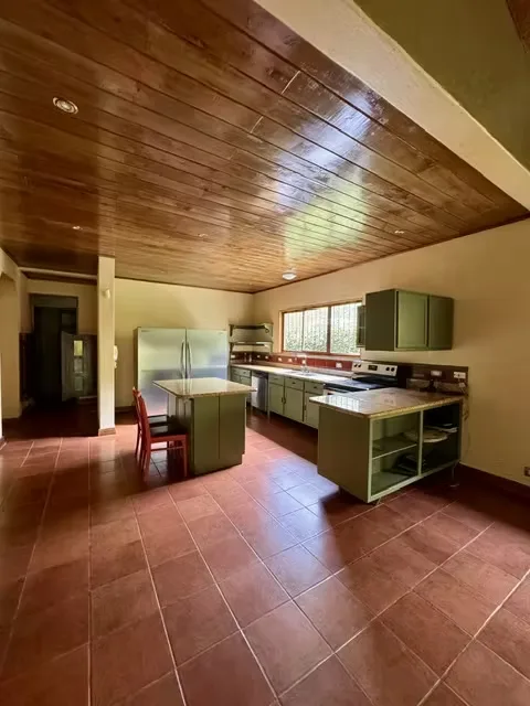 Located in Los Ángeles de San Rafael, one of Heredia’s most desirable residential areas, this remarkable estate offers an exceptional combination of privacy, generous living spaces, ..., photo 15