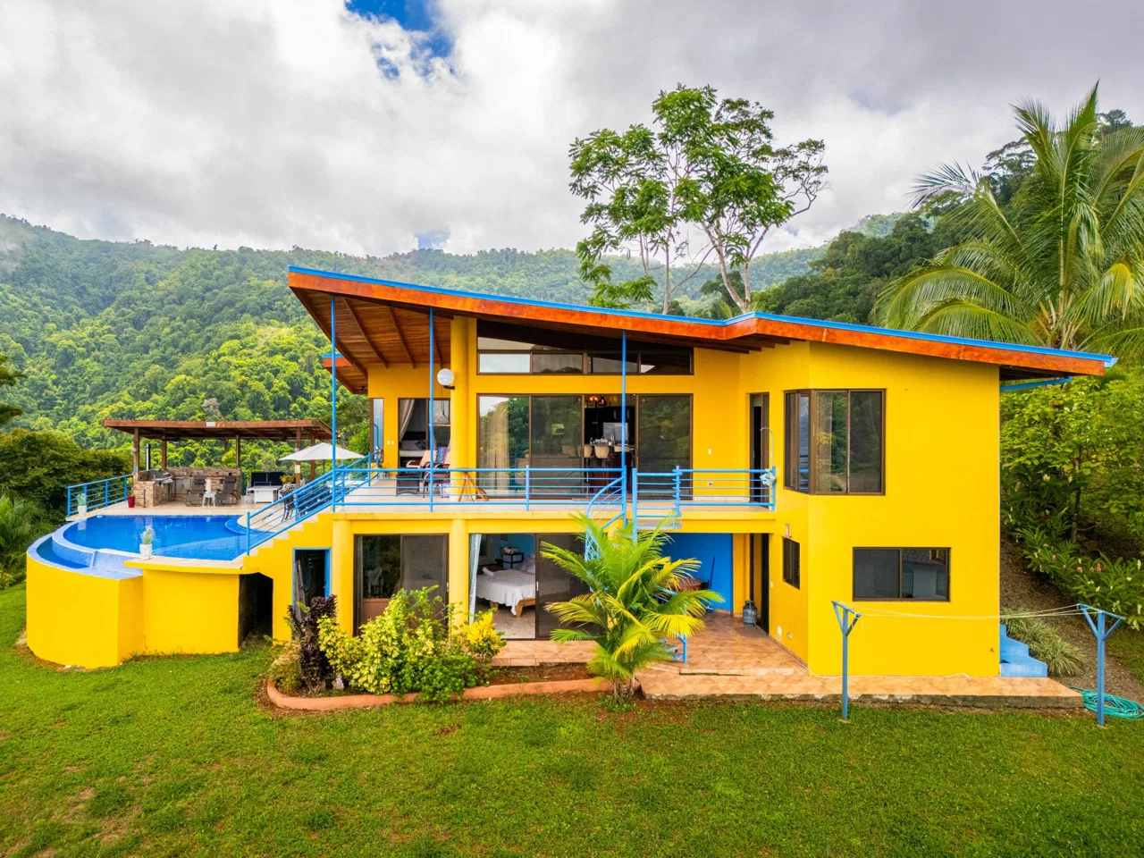 PROPERTY WITH PANORAMIC VIEWS OF THE OCEAN AND MOUNTAINS – 10.30 ACRES, photo 13