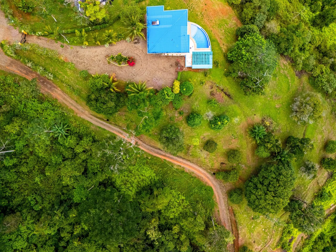 PROPERTY WITH PANORAMIC VIEWS OF THE OCEAN AND MOUNTAINS – 10.30 ACRES, photo 3