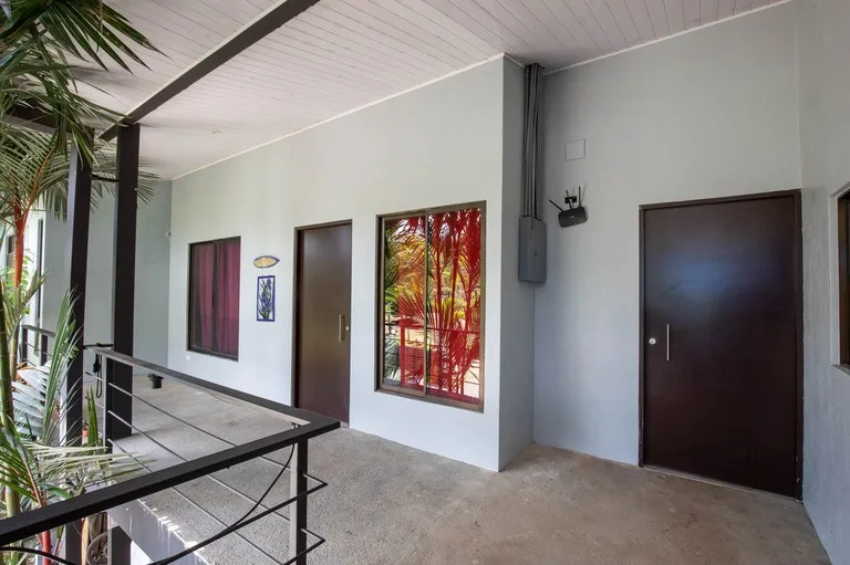 Apartment Hotel with Owners Suite, Fantastic Oportunity for Hostel in Uvita, photo 2