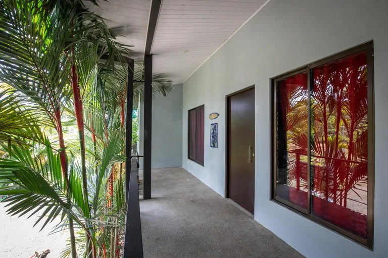 Apartment Hotel with Owners Suite, Fantastic Oportunity for Hostel in Uvita, photo 3