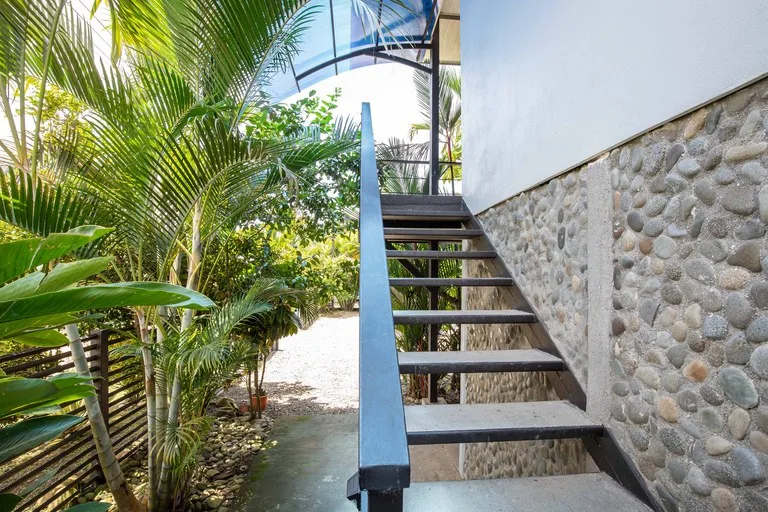 Apartment Hotel with Owners Suite, Fantastic Oportunity for Hostel in Uvita, photo 8