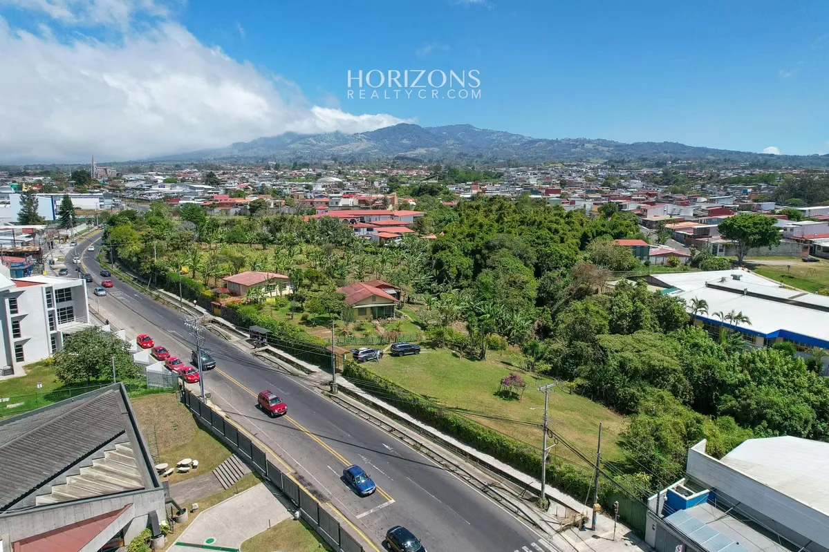 Terreno en venta con 123.15 m de frente, con un area total de 5.313m2 en Vazquez de Coronado, con hermosas vistas a las montañas., photo 4