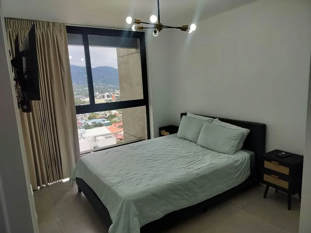 APTO 1 HABITACIÓN EN PISO 16 CON VISTA A SAN JOSÉ