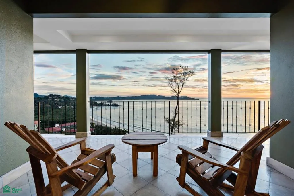 360   307 Splendor Condo Santa Cruz Guanacaste