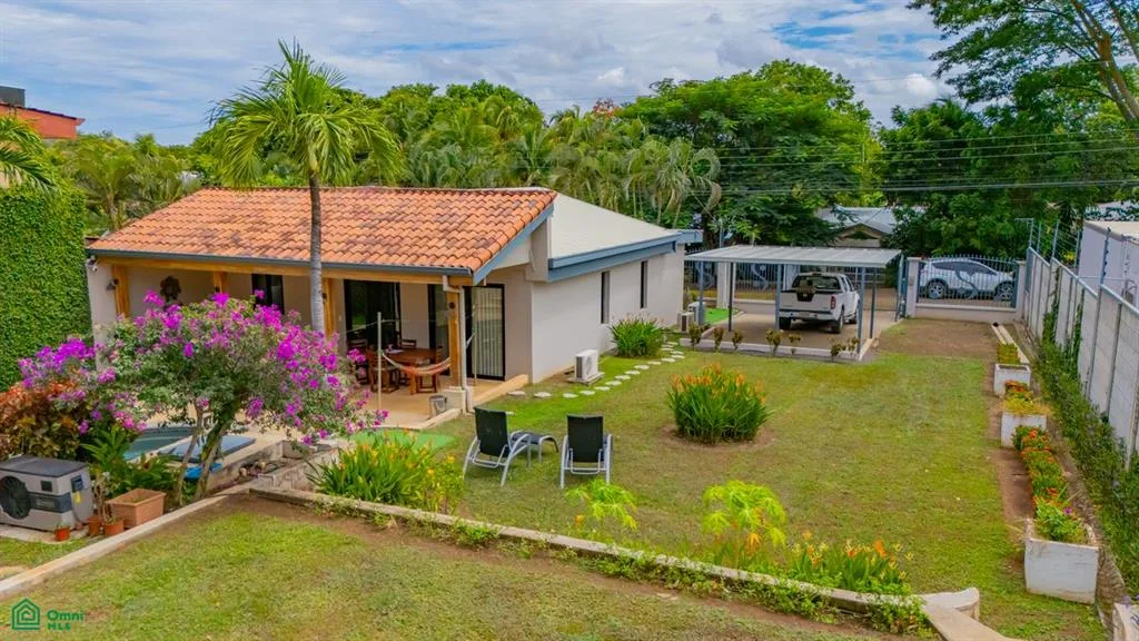 Single Level Pool Home Monteseco Guanacaste