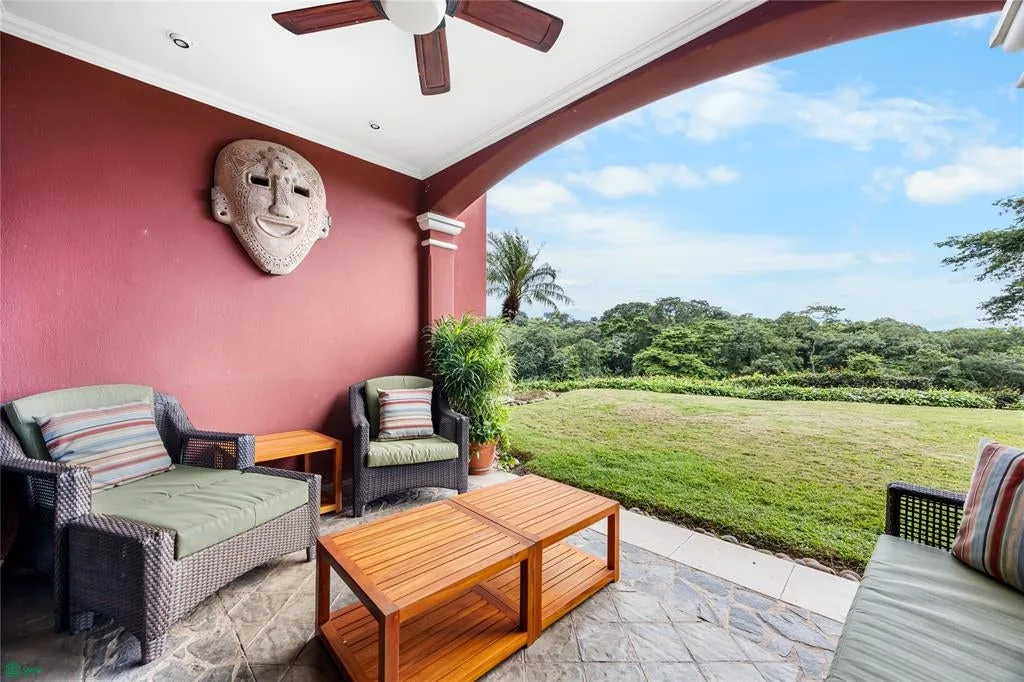 Bougainvillea 8101 Cabo Velas Guanacaste