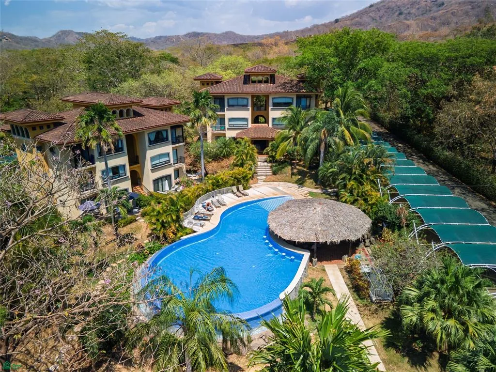 The Oaks Bldg16 91 Tamarindo Guanacaste