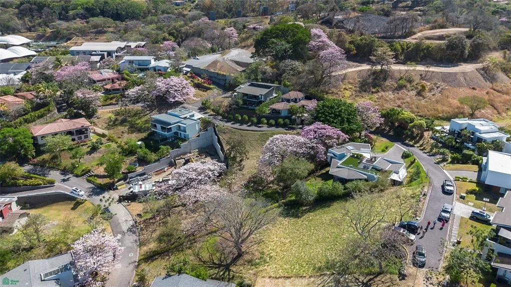 Residential Lot In Gated Community Pozos San Jose