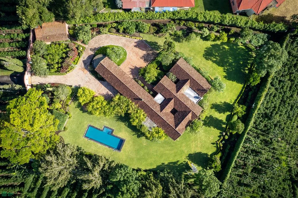 21085 Hacienda Estate Santo Domingo Heredia