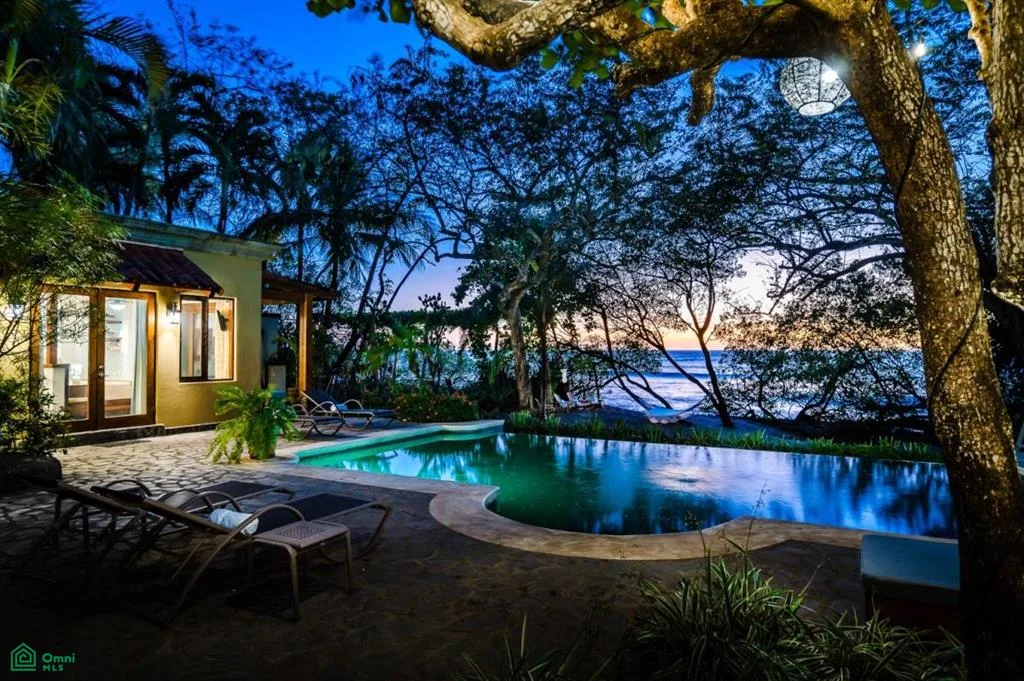 Casa De Luz Calle Guapinol Tamarindo Guanacaste