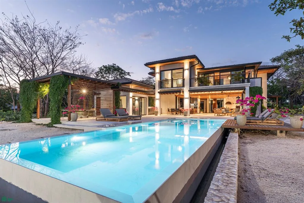 Las Golondrinas Hacienda Pinilla Tamarindo Guanacaste