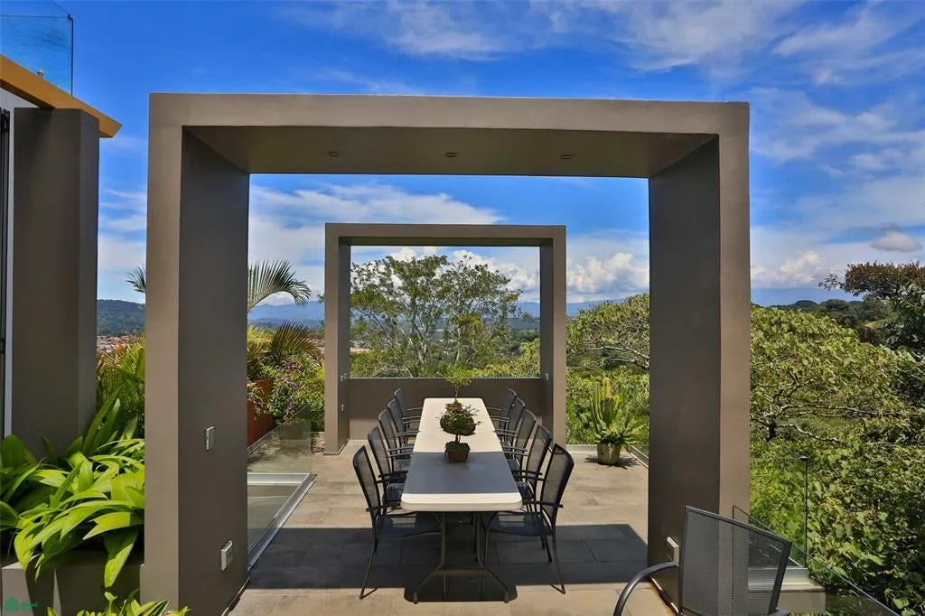 Contemporary Forest View Luxury Home Coln San Jose