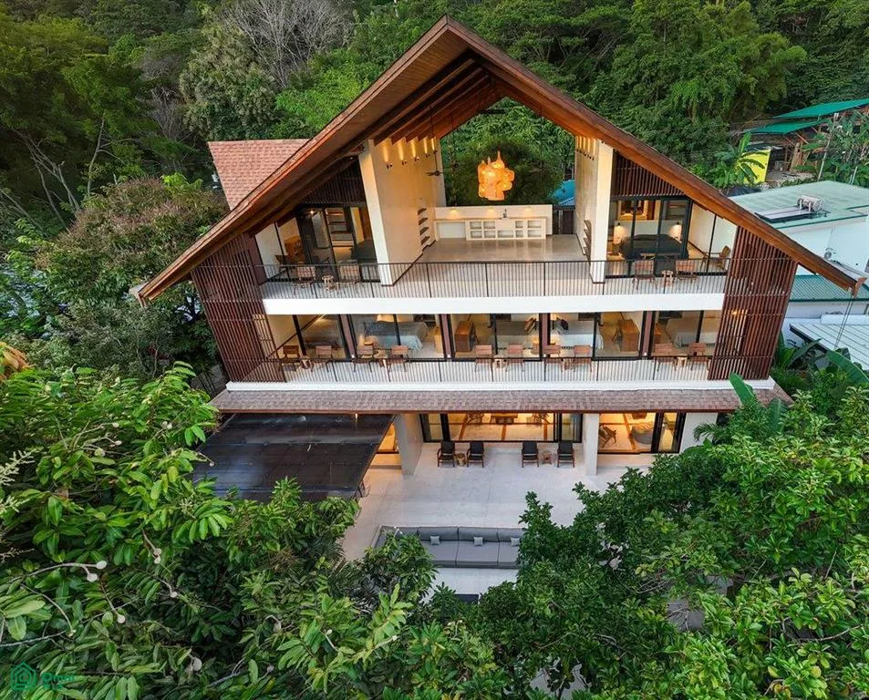 Santa Teresa  Luxury A Frame Villa Steps From Play Puntarenas