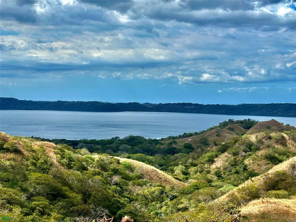 Gated Community Altos Los Robles Liberia Guanacaste