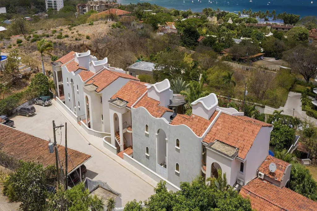 Monte Perla 13 ~ Elegant Poolside Home Just Steps from Tamarindo Beach