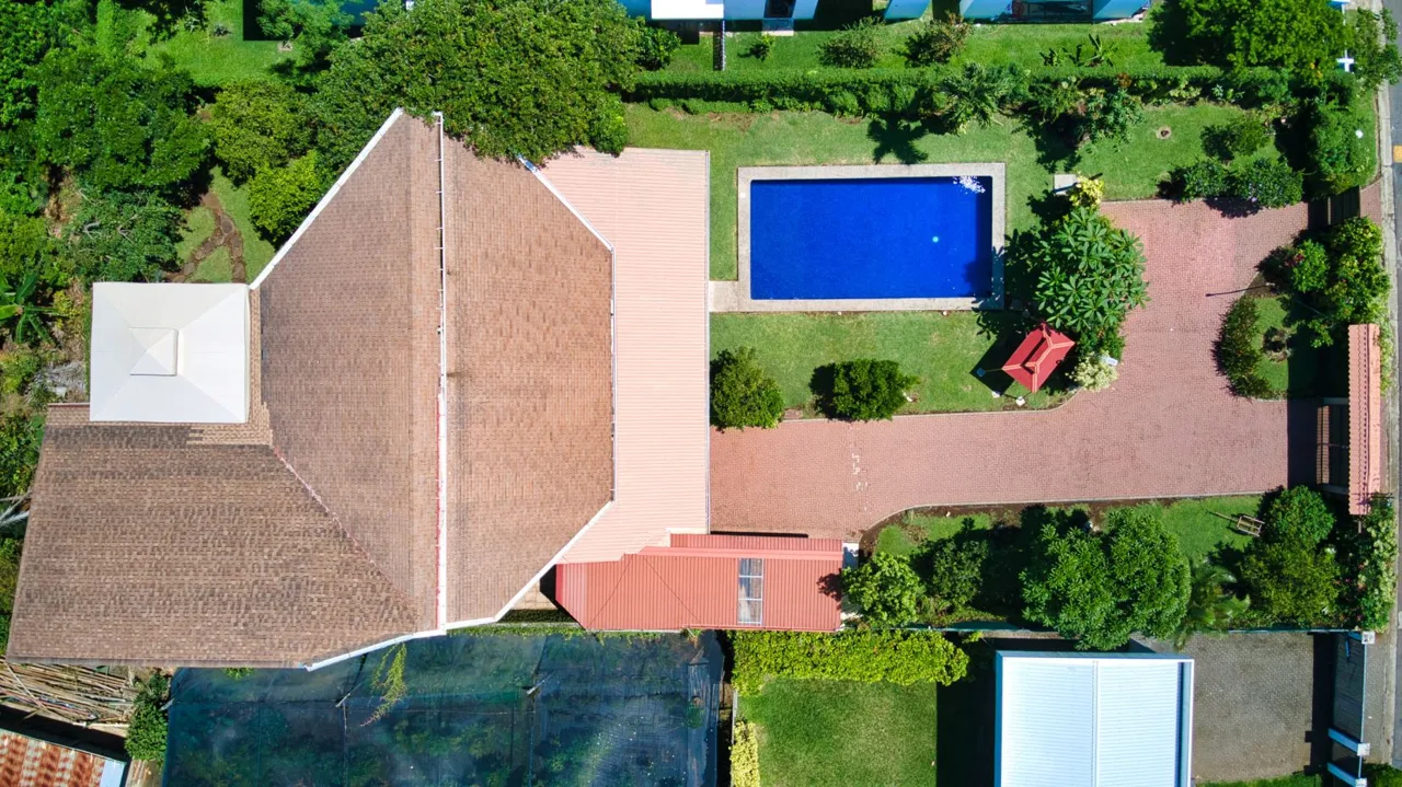 House for sale in Residential Los Viveros