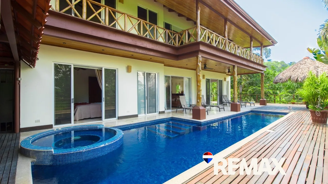 Tropical Oceanview Retreat