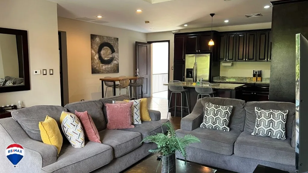 Turnkey Condo in a Prime Location I Perfect for Living or Investment!