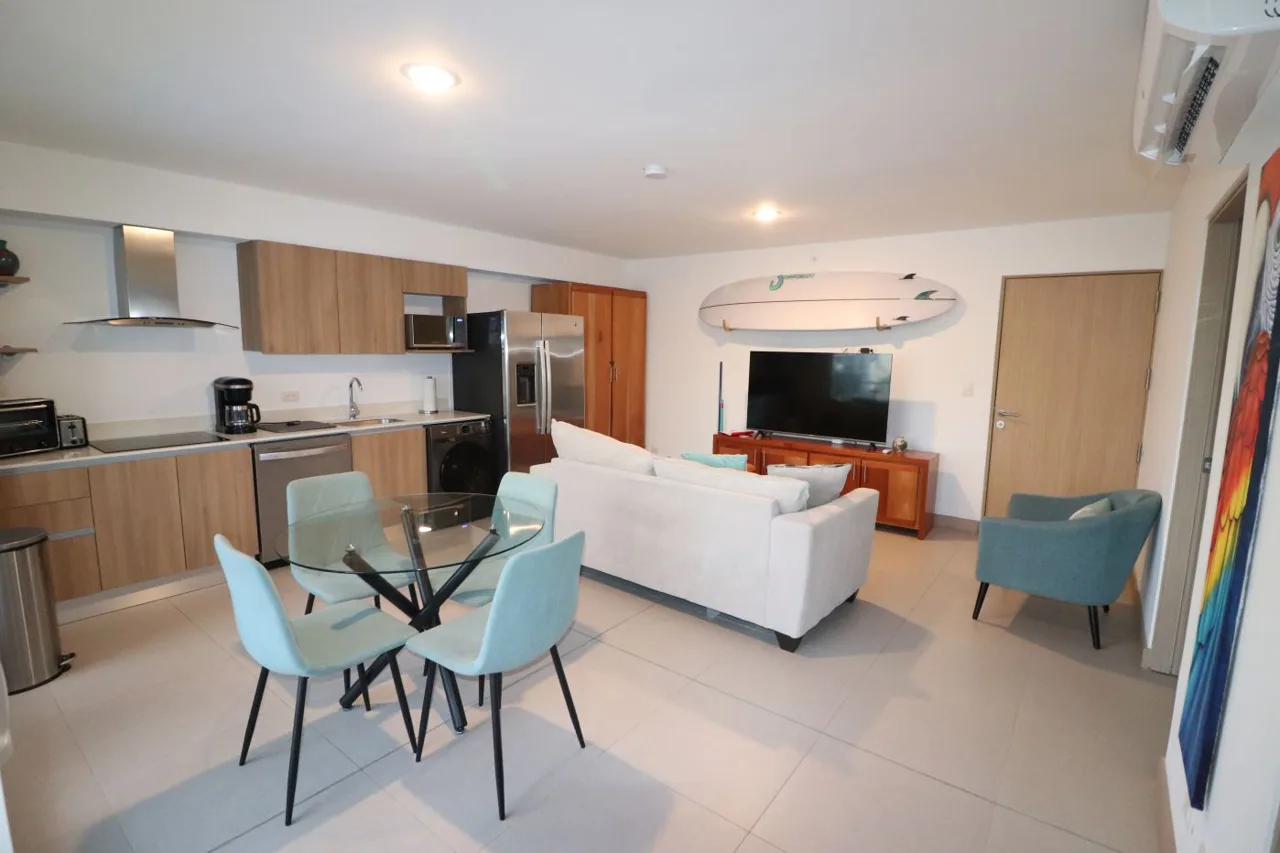 MODERN “NEW” TURN-KEY VIVA JACO CONDO