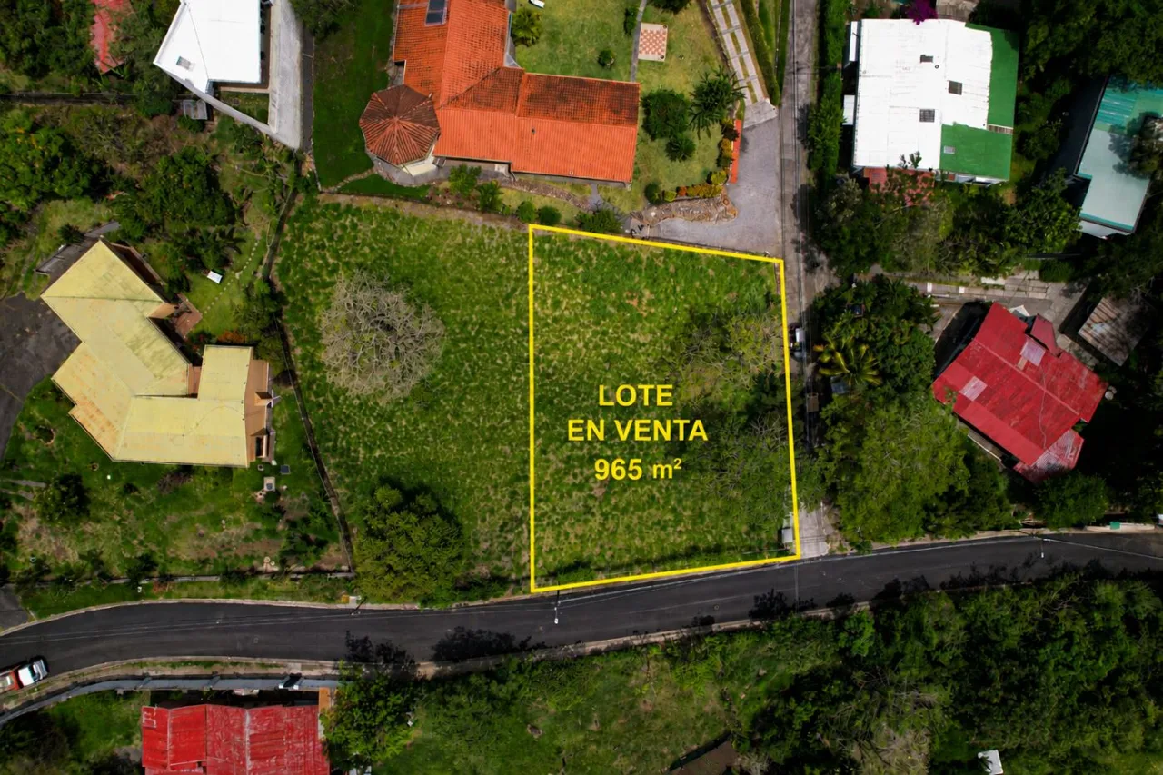 Lot for Sale in Santa Ana | Excellent Residential Opportunity