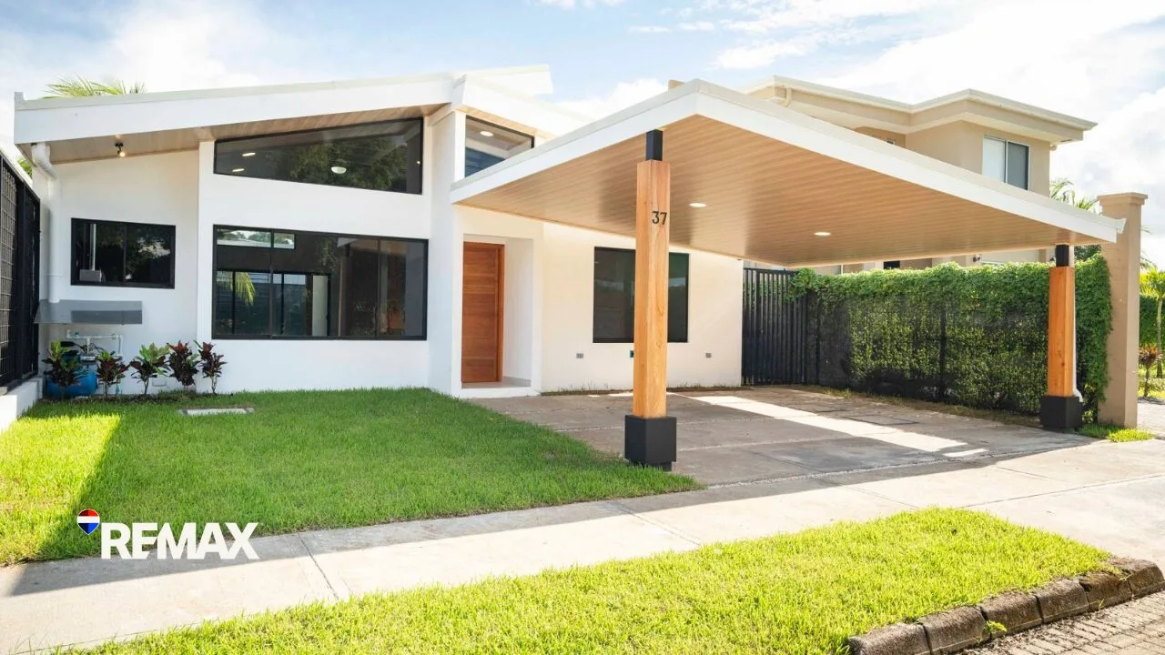 Stunning 3 Bedroom Home for Sale in Condominio Playa Hermosa – Private Pool &amp; Modern Design