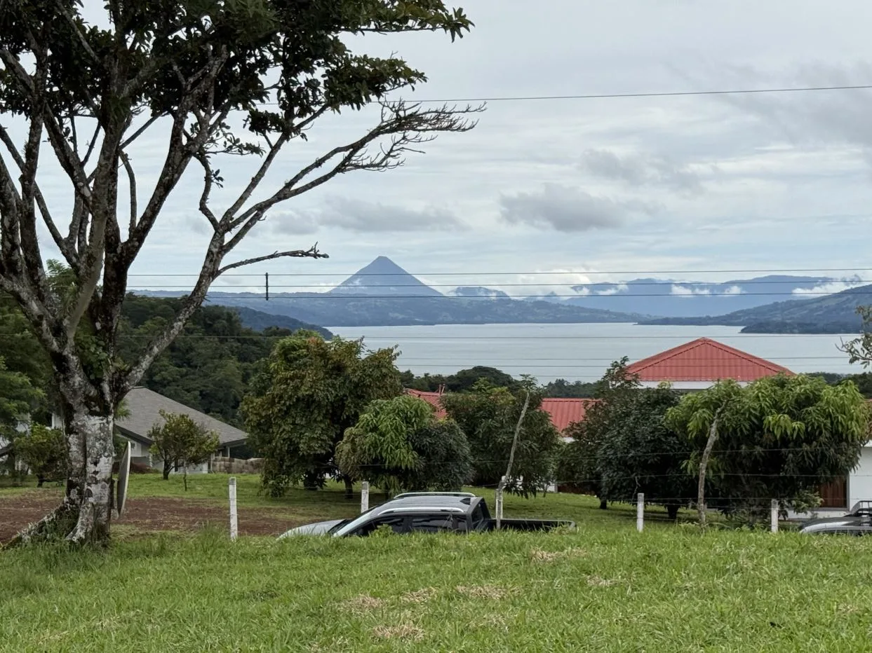 Lake Arenal view lot in Buena Vista Community 5, Lake Arenal Costa Rica for Sale