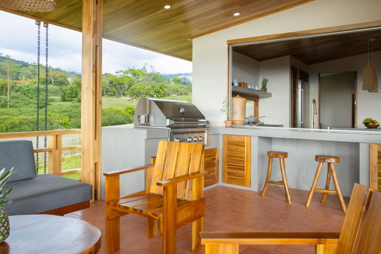 House for SALE in the RISE community — photo 4