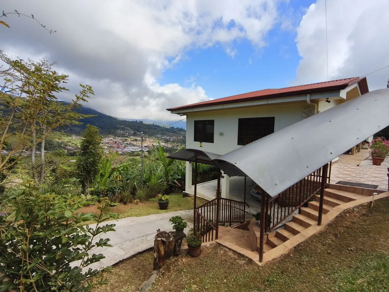 For Sale - Amazing Mountain &amp; City View Home – San Pablo de León Cortés, Costa Rica — photo 3