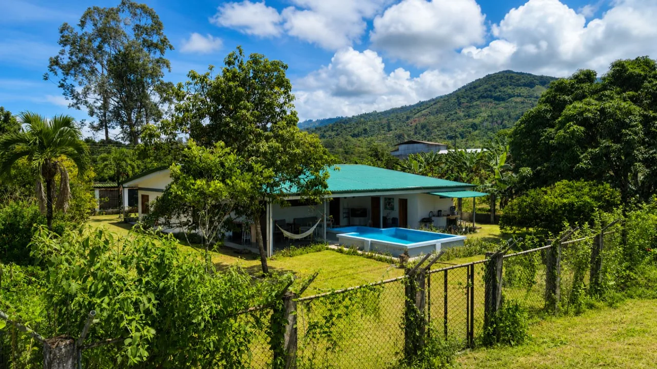 4.2 Hectare Farm in San Pedro de Perez Zeledon with Spring and River