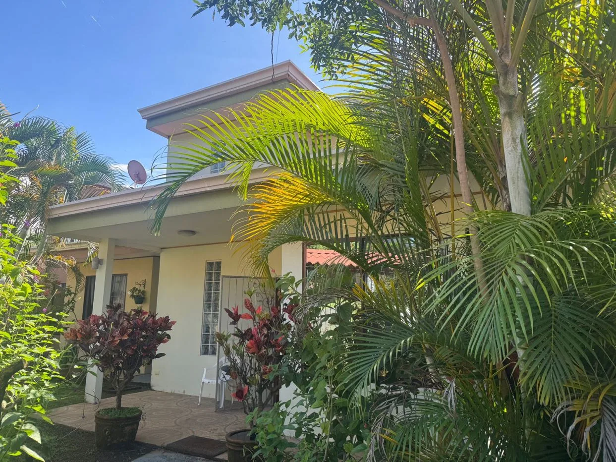 Cozy Furnished home for Rent in Sarchí, Costa Rica – $1,000/month