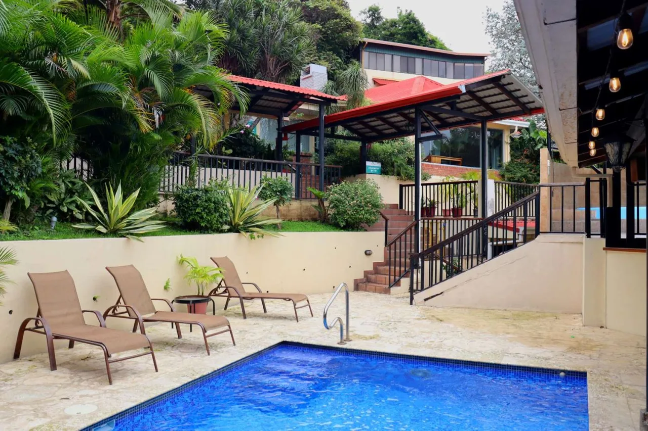 Casa Reflejos Apartohotel in Escazu, San Jose - Unique Business Opportunity