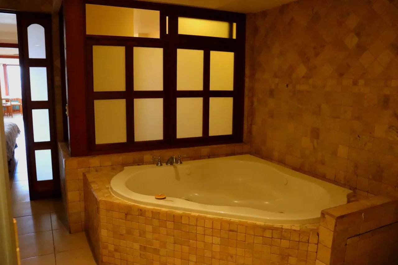 Casa Reflejos Apartohotel in Escazu, San Jose - Unique Business Opportunity — photo 2