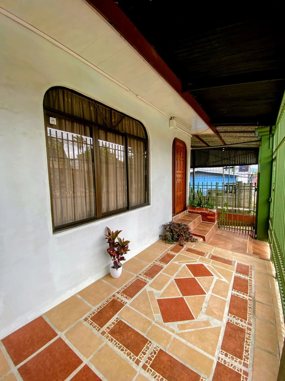 Beautiful House For Sale In The Middle Of Perez Zeledon