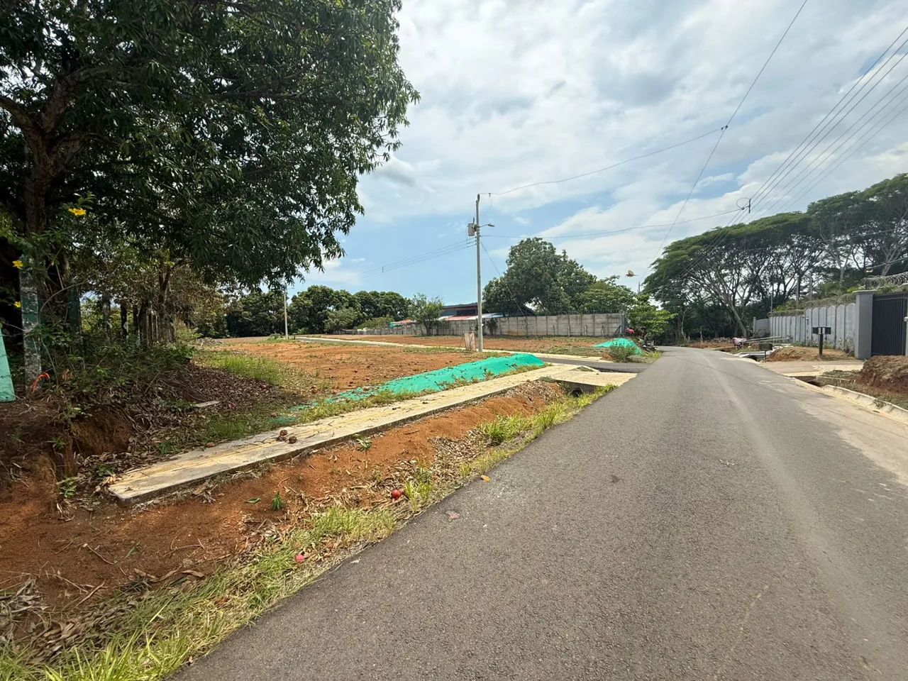 LOTS FOR SALE IN OROTINA