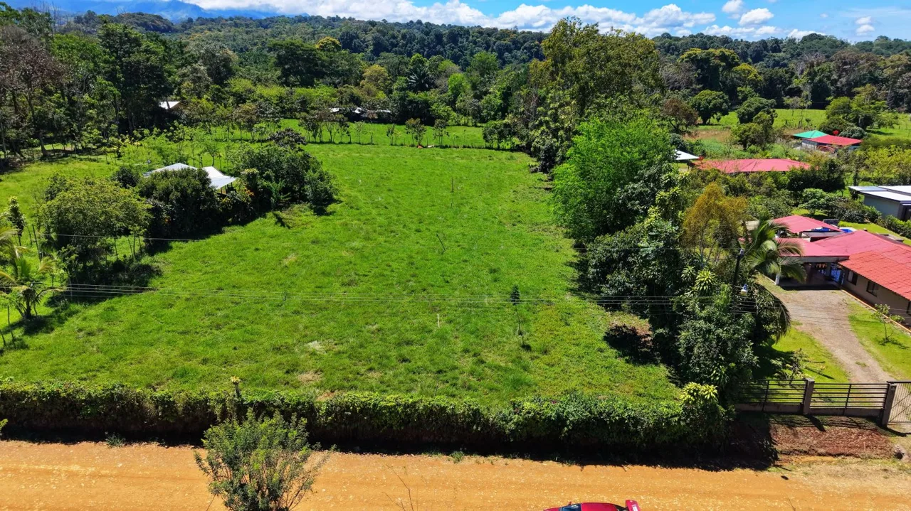 Beautiful Flat Land for sale with Easy Access good privacy and high potential