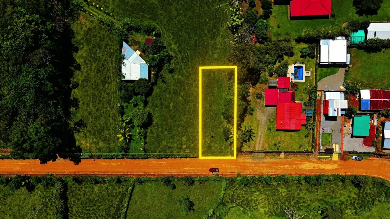 Beautiful Flat Land for sale with Easy Access good privacy and high potential — photo 3