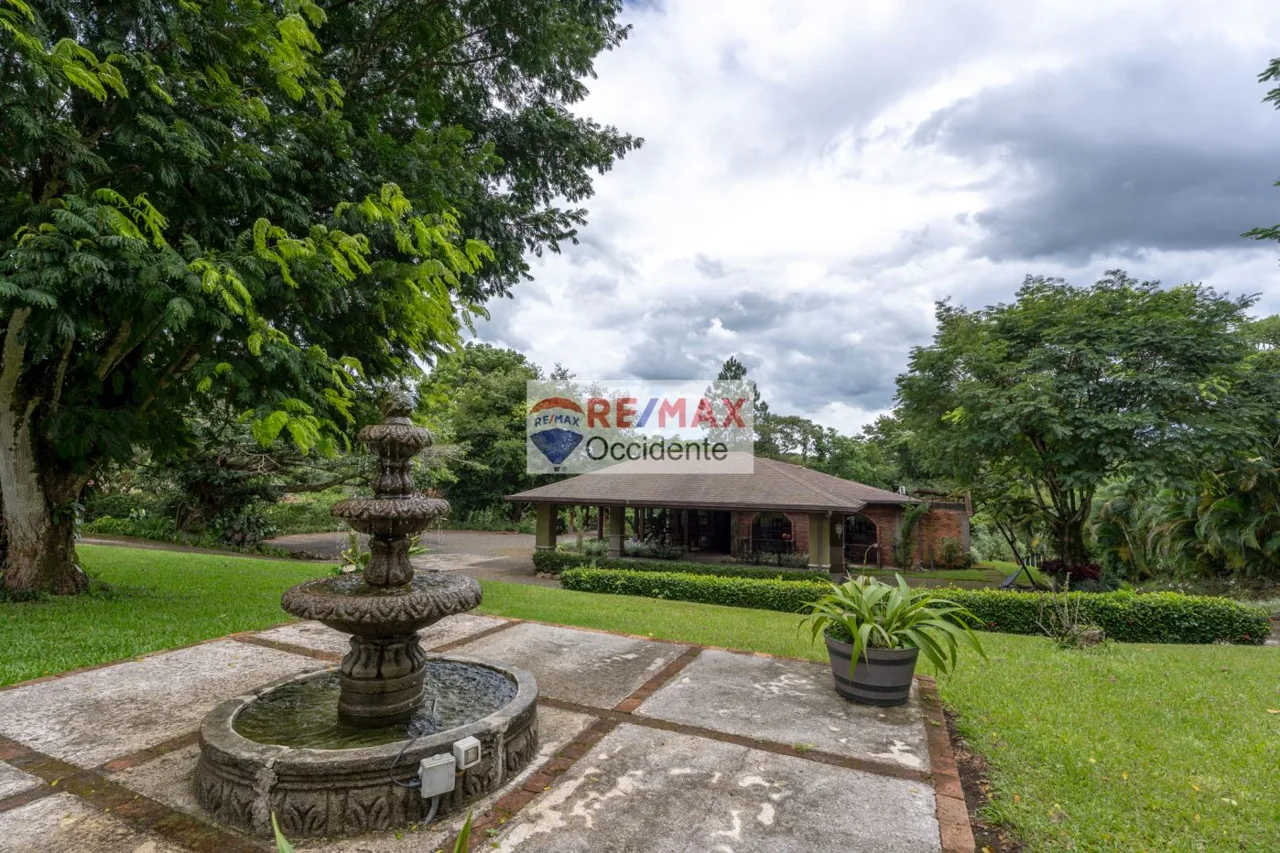 House For sale in Grecia Costa Rica-Pool,Garden Nature