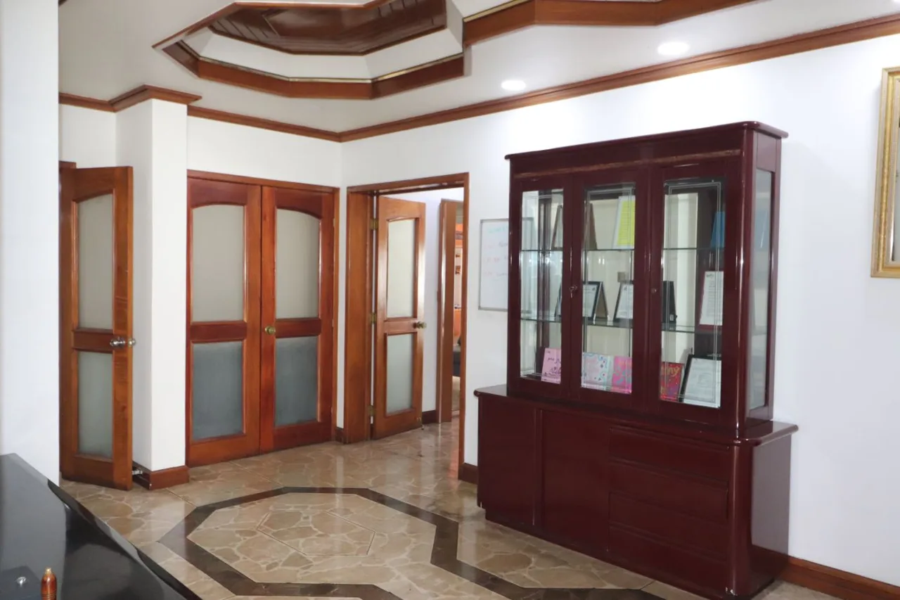 Unique Opportunity in La Sabana: Ideal Property for Clinic, Development, or Business Center — photo 5