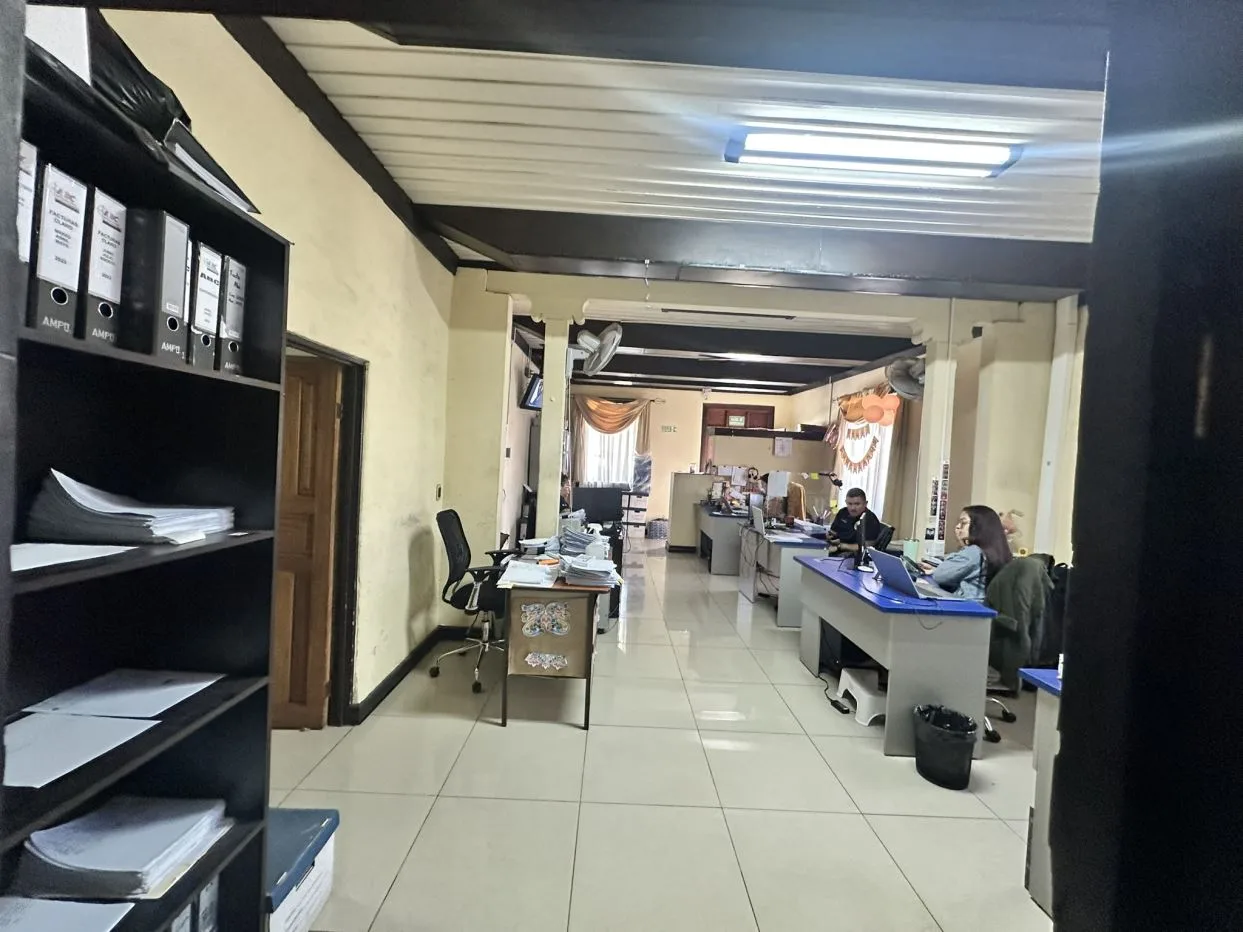 Corner Estate with Commercial Potential in Santo Domingo, Heredia — photo 3
