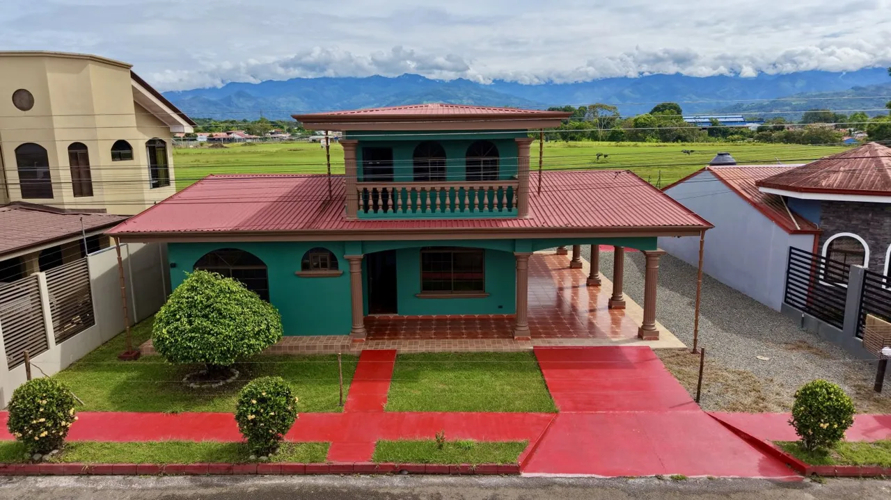 Modern House for Sale in Monte General, Perez Zeledon, Secure Gated Community
