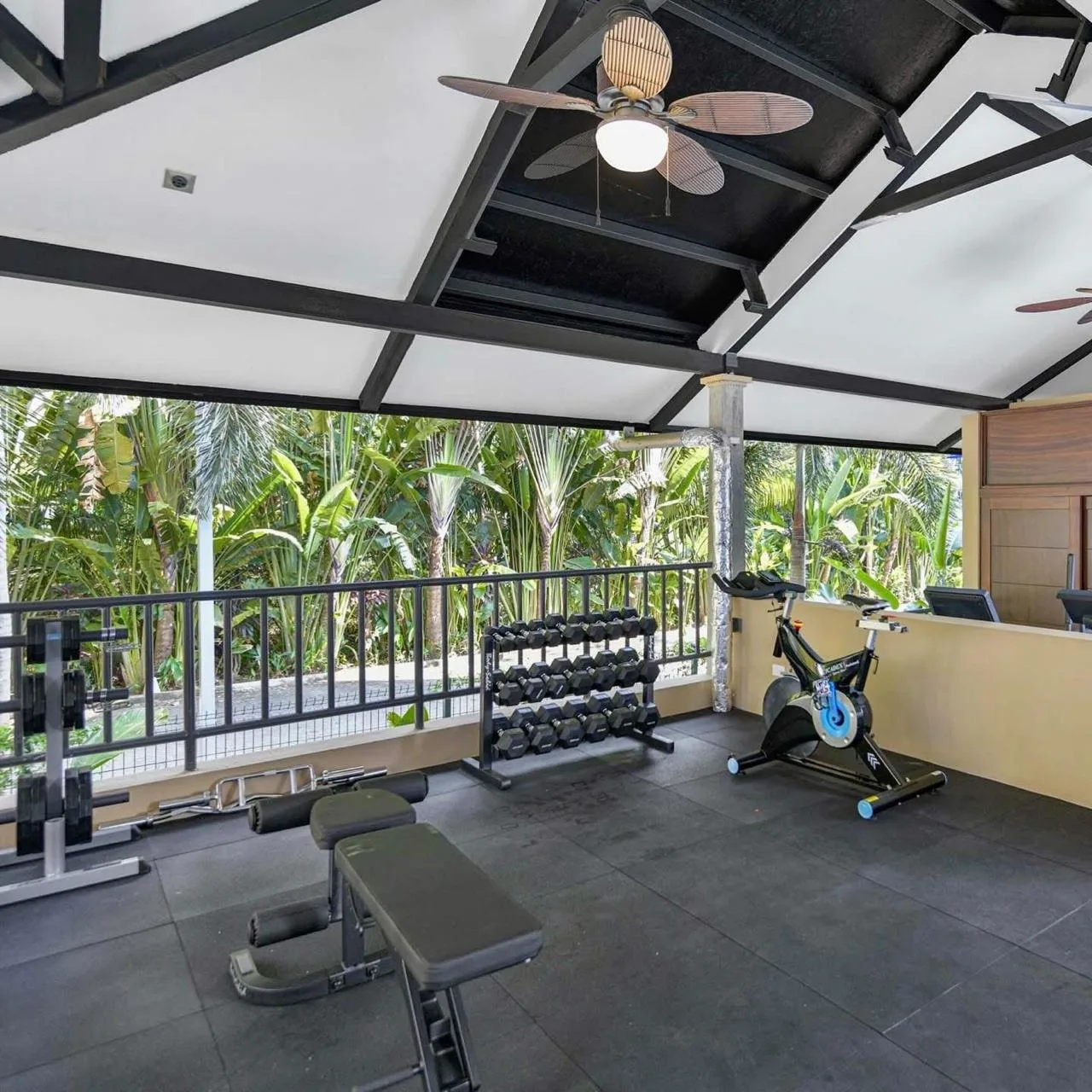 Walk to Beach Jaco Beach Condo — photo 2