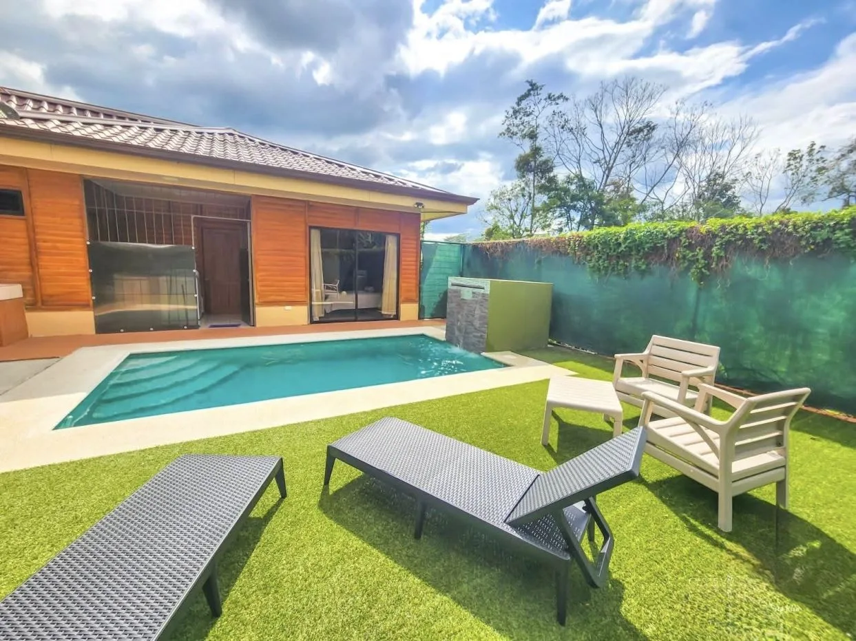Property for sale in La Fortuna Costa Rica near downtown with private pool and river access – real estate investment opportunity $229500