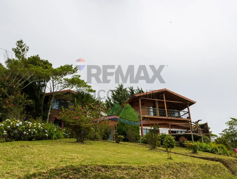 Mountain View Cottage | 2 BR/2 BA | Great Investment Potential | Poasito, Alajuela