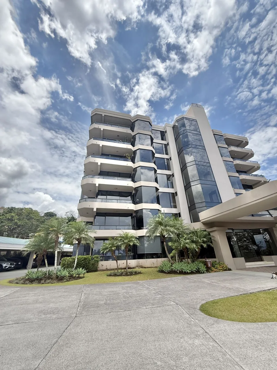 Exclusive Furnished Apartment in, Escazú – Unique Panoramic View