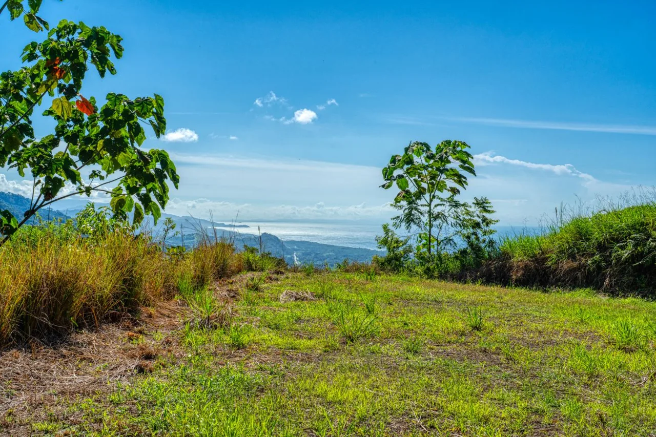Ocean View Lot for Sale in Portalon, Quepos