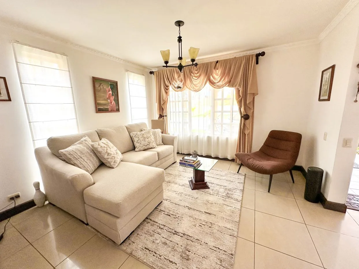 Beautiful Home in a Gated Community Jacaranda – Moravia — photo 2